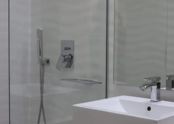 Zlatna Bura Макарська